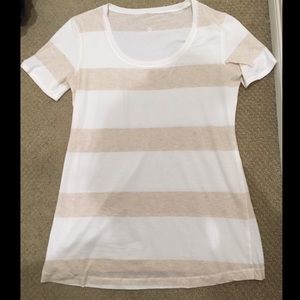 Lululemon Basic Tee Size 8 Cream/Sand